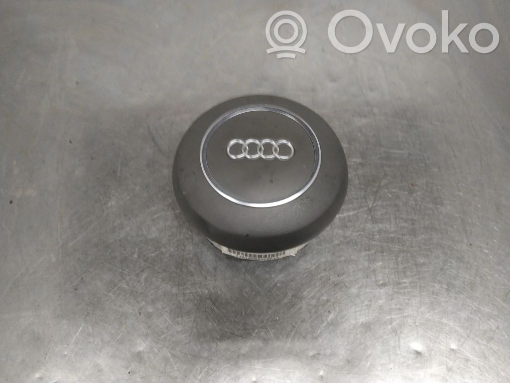 Audi A8 S8 D3 4E Vairo oro pagalvė 