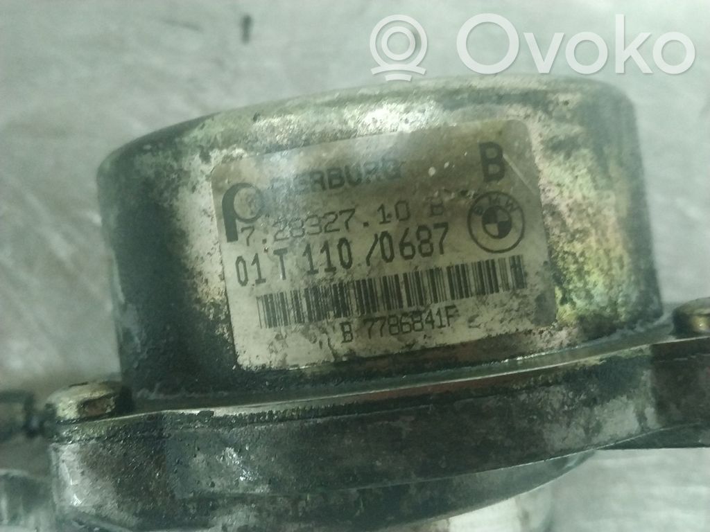 BMW 5 E39 Vacuum pump 