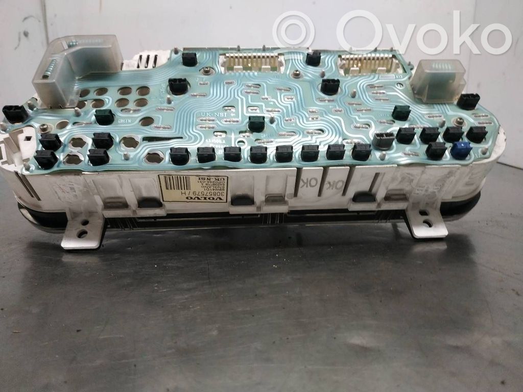 Volvo S40, V40 Spidometrs (instrumentu panelī) 