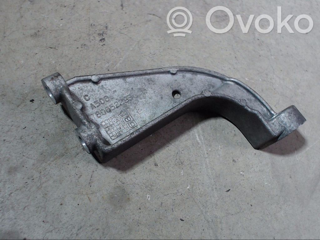 Engine mounting bracket   60652293