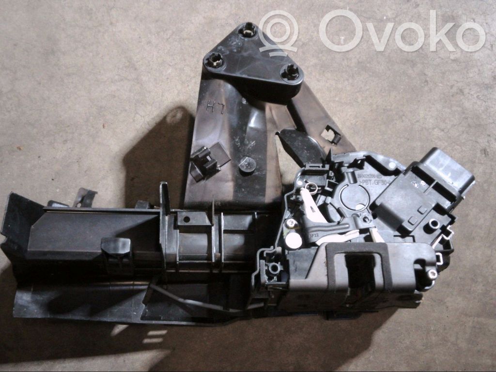 Ford Focus Front door lock 