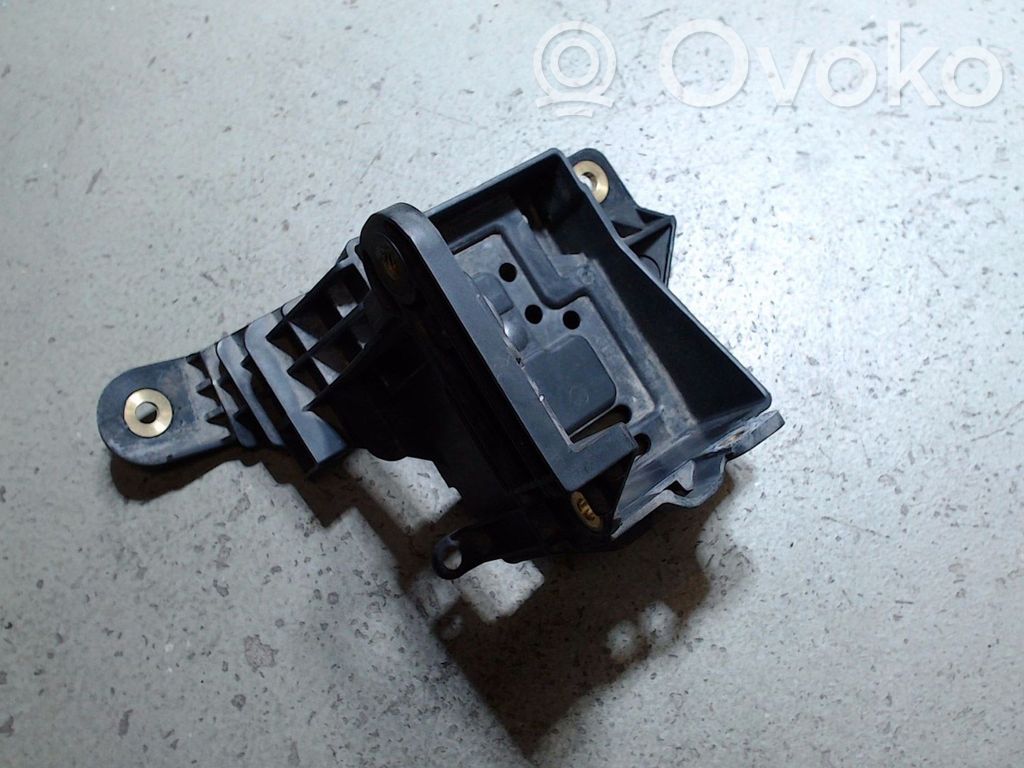Opel Astra H ABS pump bracket 
