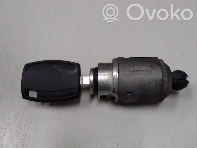 Ford Focus Spyna variklio dangčio 