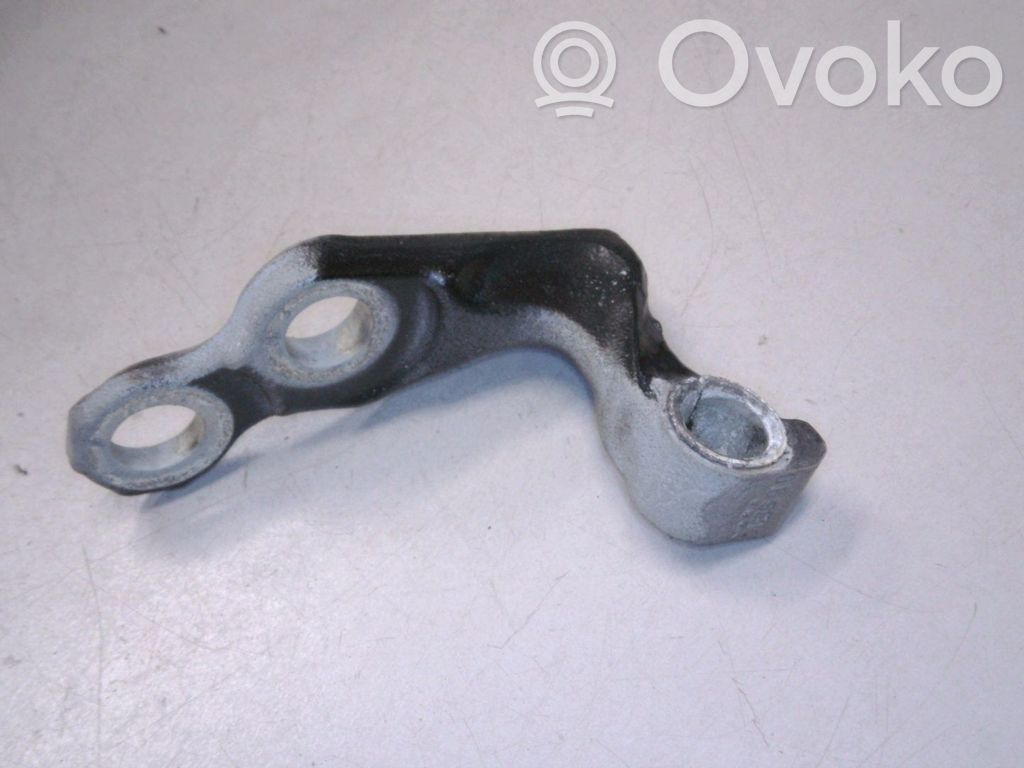Ford Focus Etuoven yläsarana 