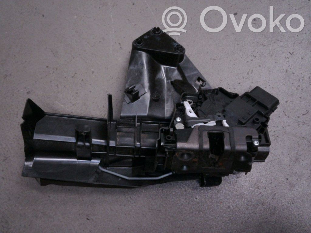 Ford Focus Front door lock 