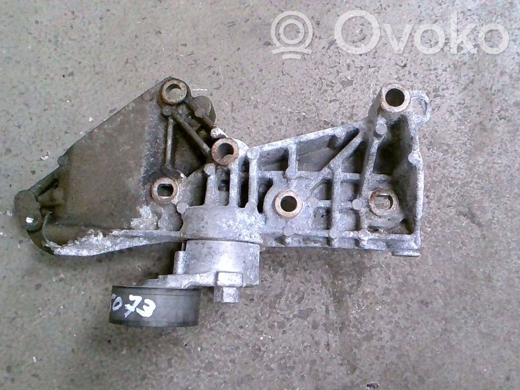 Renault Scenic II -  Grand scenic II Generator/alternator bracket 