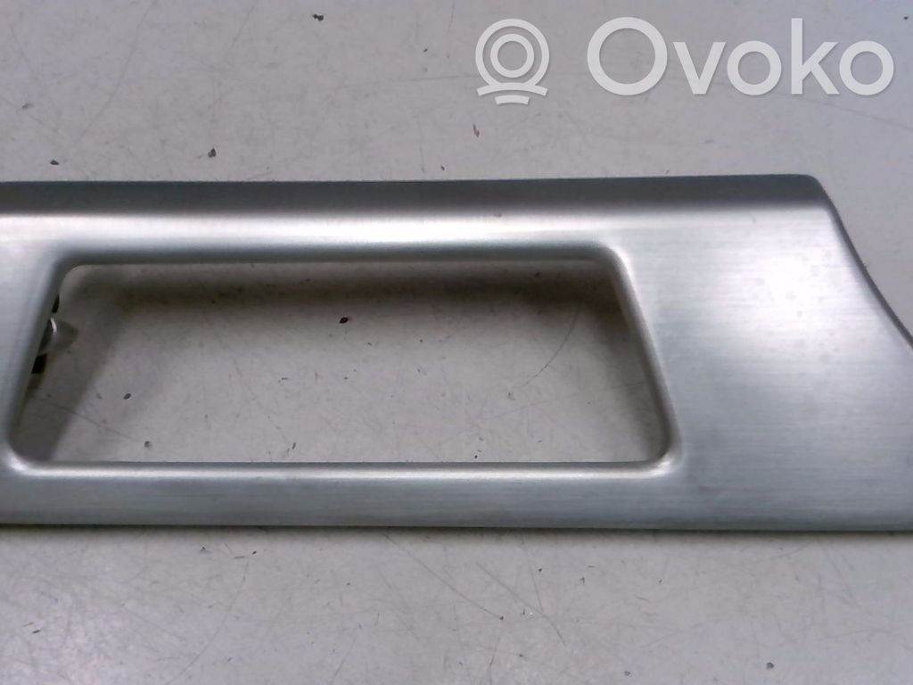 BMW 3 E90 E91 Otros repuestos del interior 