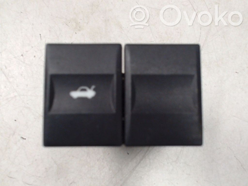 ESP (stability program) switch   1360360,1S7T19B514AA