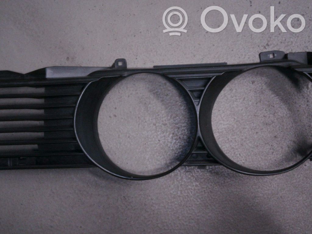 BMW 7 E32 Front grill 