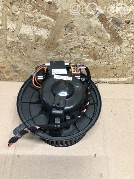 Volkswagen PASSAT B6 Heater fan/blower 