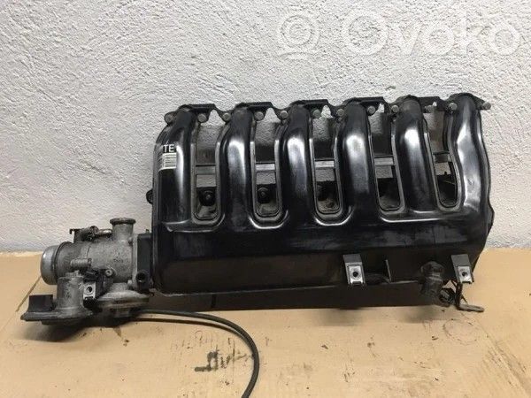 BMW 5 E60 E61 Intake manifold 