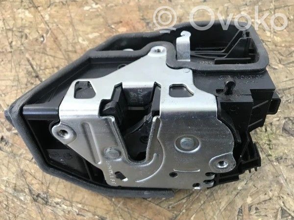 Front door lock   7202147,15352