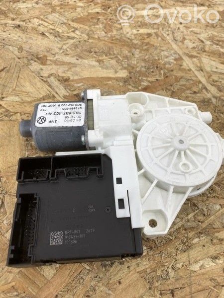 Volkswagen Golf VI Door control unit/module 