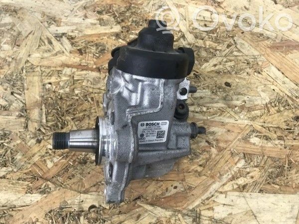 Volkswagen PASSAT B7 Fuel injection high pressure pump 