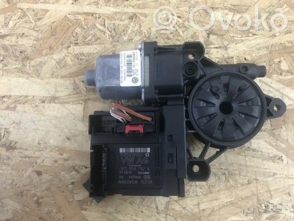 Volkswagen PASSAT B6 Comfort/convenience module 