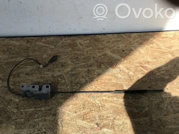 Volkswagen PASSAT B6 Zamek pokrywy przedniej / maski silnika 