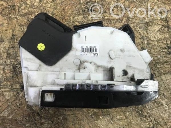 Volkswagen PASSAT B8 Încuietoare ușă față 