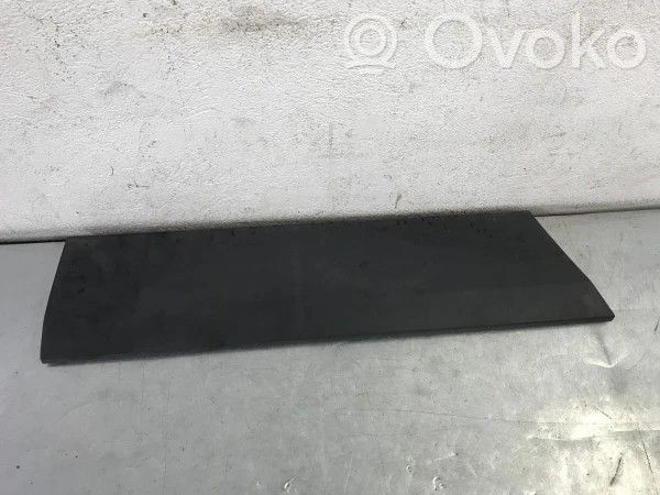 Volkswagen Crafter Priekšpusē durvju dekoratīvā apdare (moldings) 