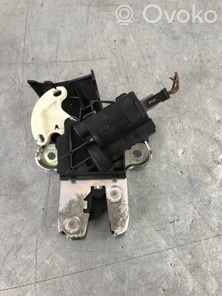 Volkswagen PASSAT CC Blocco/chiusura/serratura del portellone posteriore/bagagliaio 