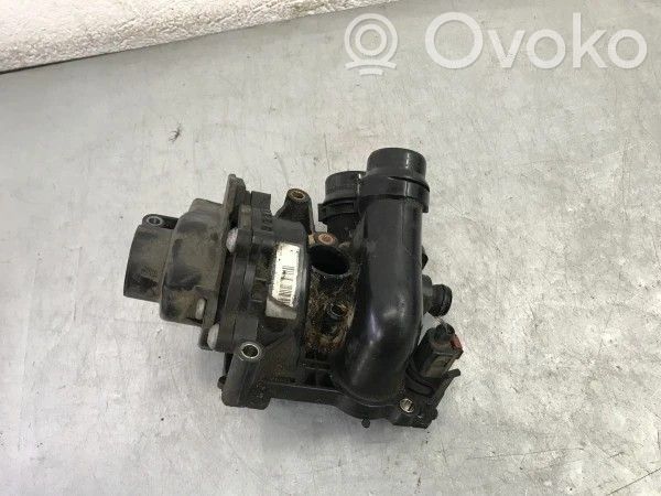Audi A4 S4 B8 8K Water pump 