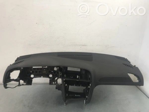 Audi A4 S4 B8 8K Deska rozdzielcza 