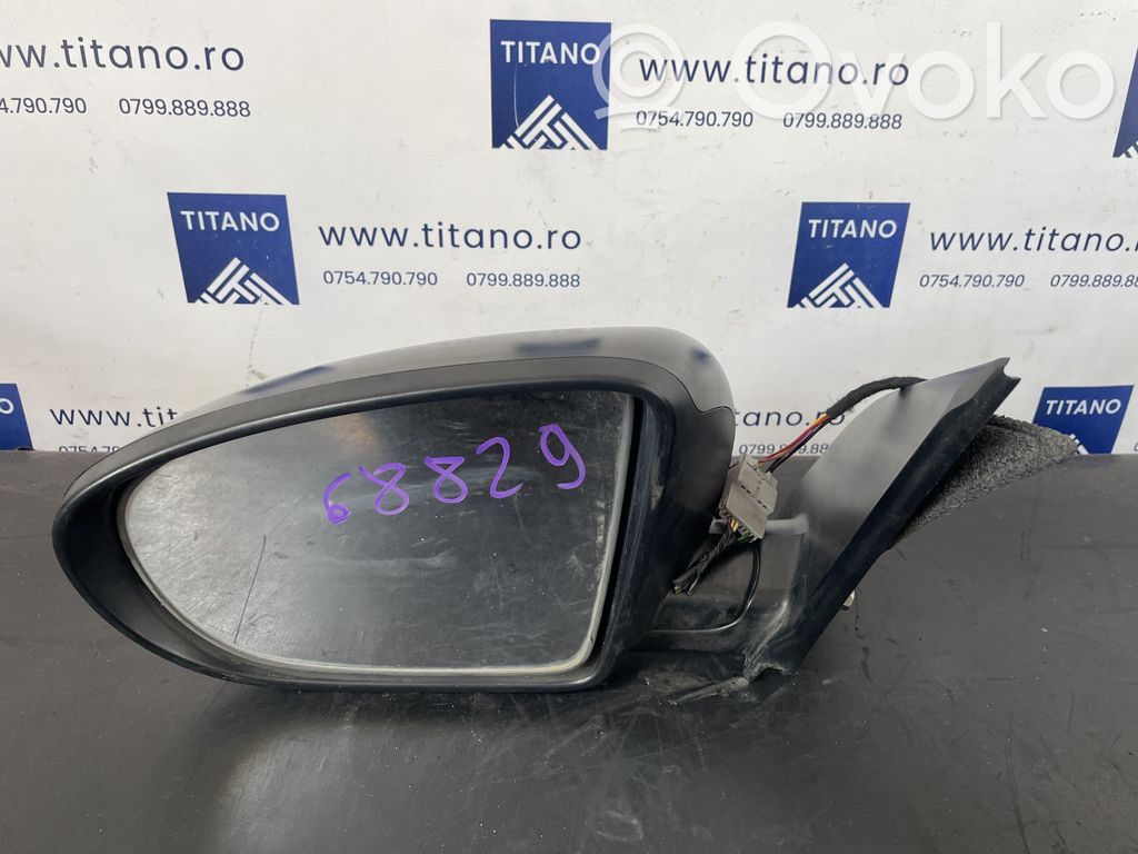 Nissan Qashqai Front door electric wing mirror 