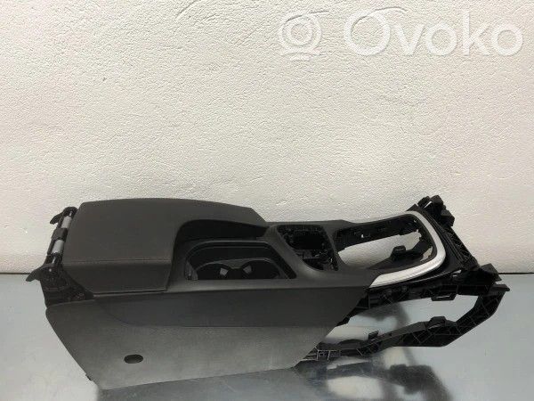 Opel Insignia A Center console 