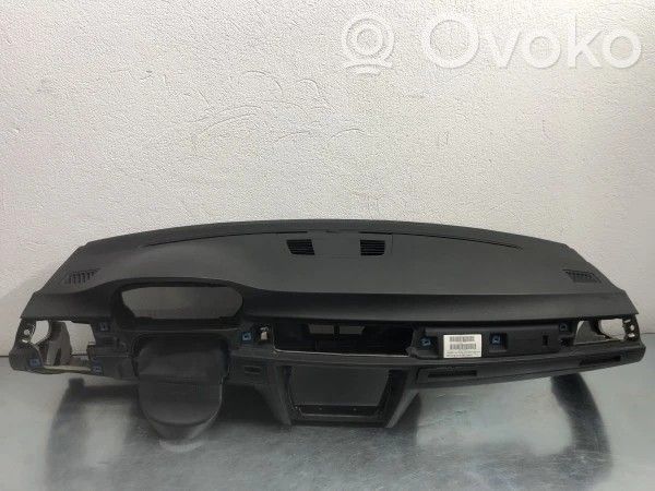 BMW 3 E90 E91 Dashboard 