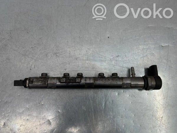 BMW 3 E90 E91 Kraftstoffverteiler Einspritzleiste Verteilerrohr 