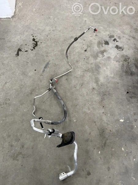 Audi A4 S4 B8 8K Manguera/tubo del aire acondicionado (A/C) 