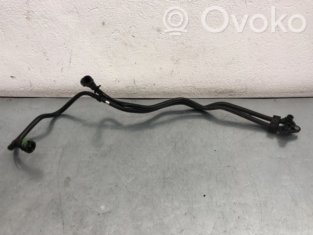 BMW X5 F15 Vaihdelaatikon öljynjäähdyttimen letku 