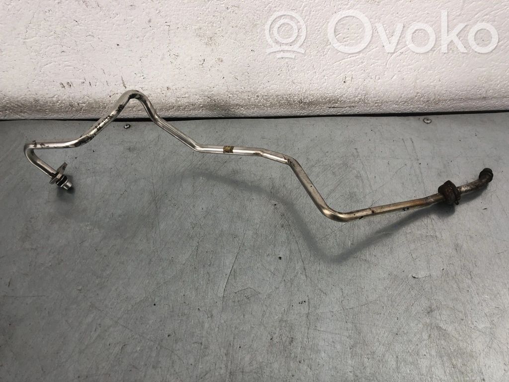 Audi RS5 Przewód / Wąż chłodnicy oleju skrzyni biegów 