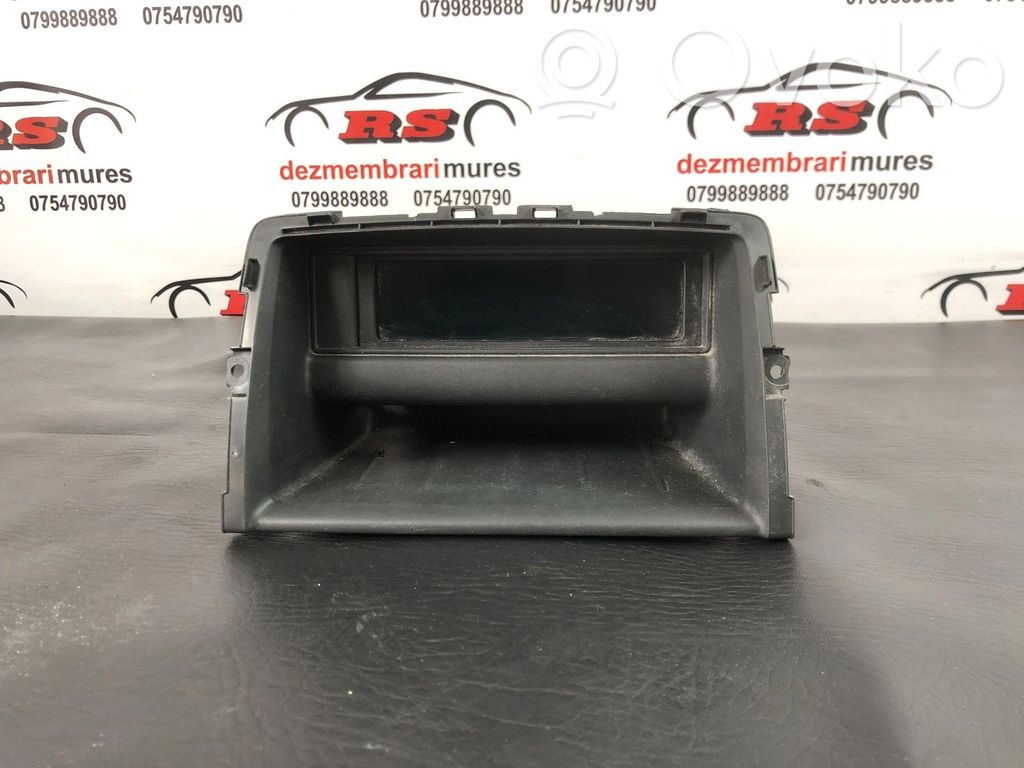 Nissan Primastar Radio/CD/DVD/GPS head unit 