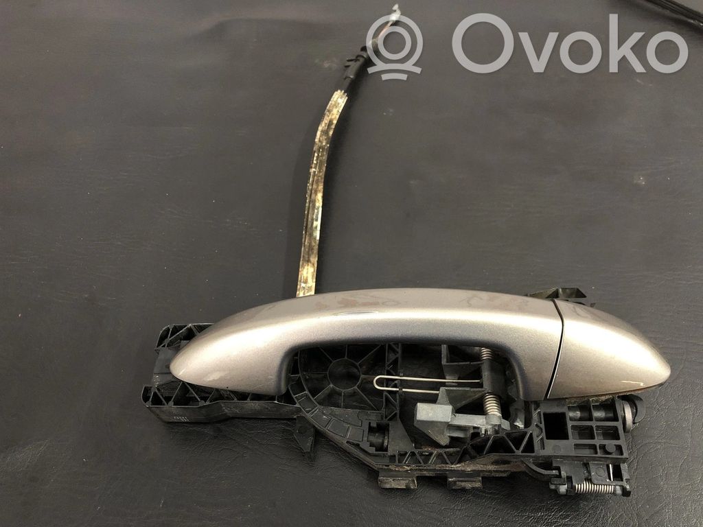 Volkswagen PASSAT B7 Etuoven ulkokahva 