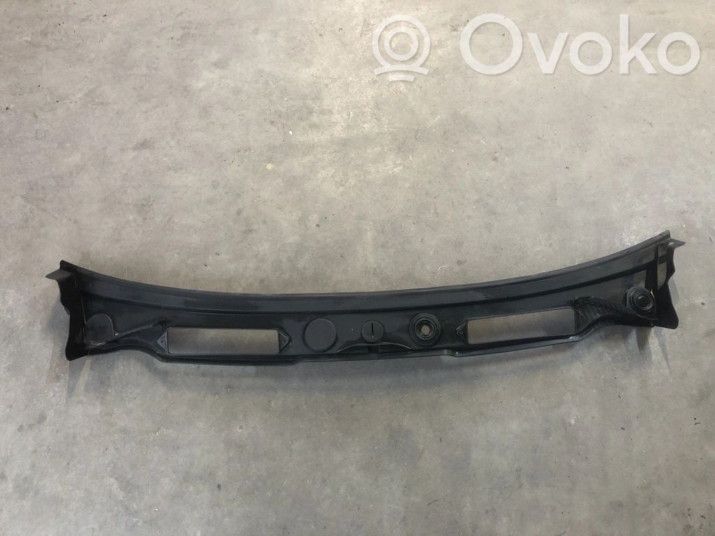 BMW X1 E84 Wiper trim 