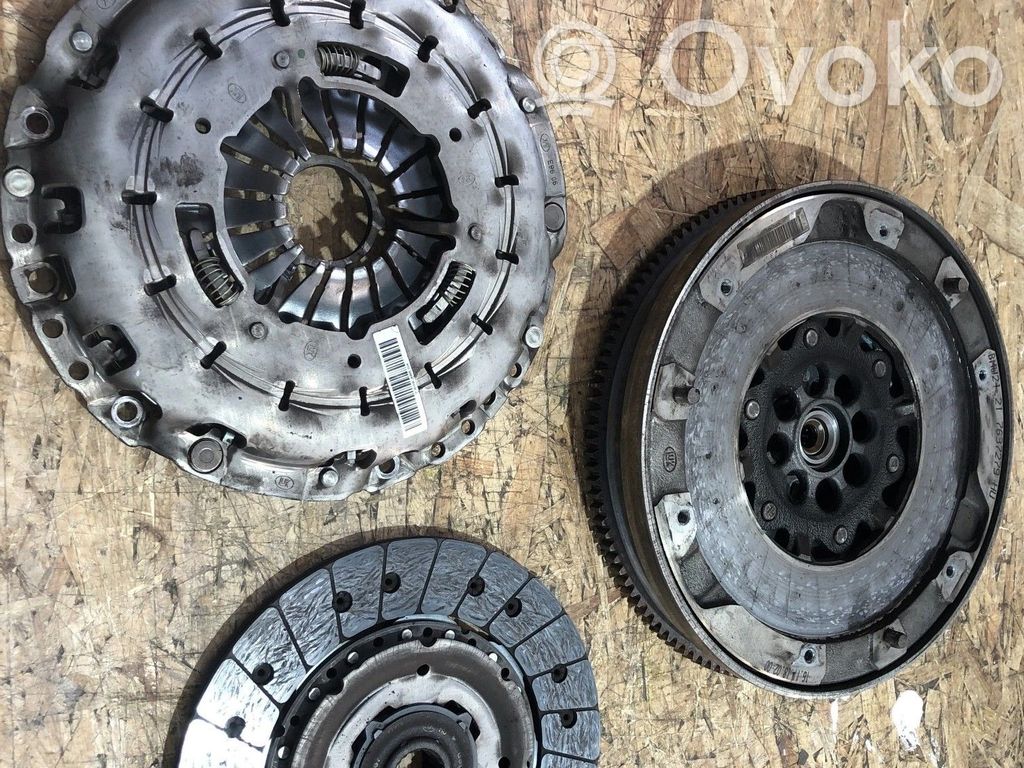 BMW X1 E84 Kit d'embrayage 