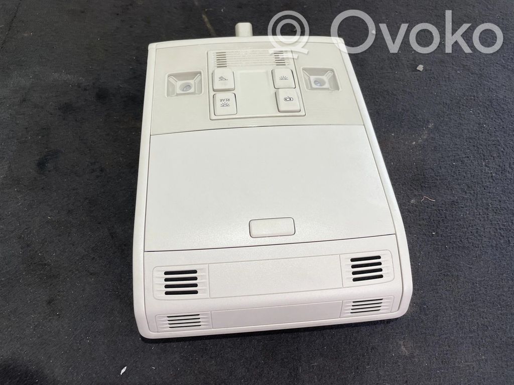 Volkswagen PASSAT B8 Lampa 