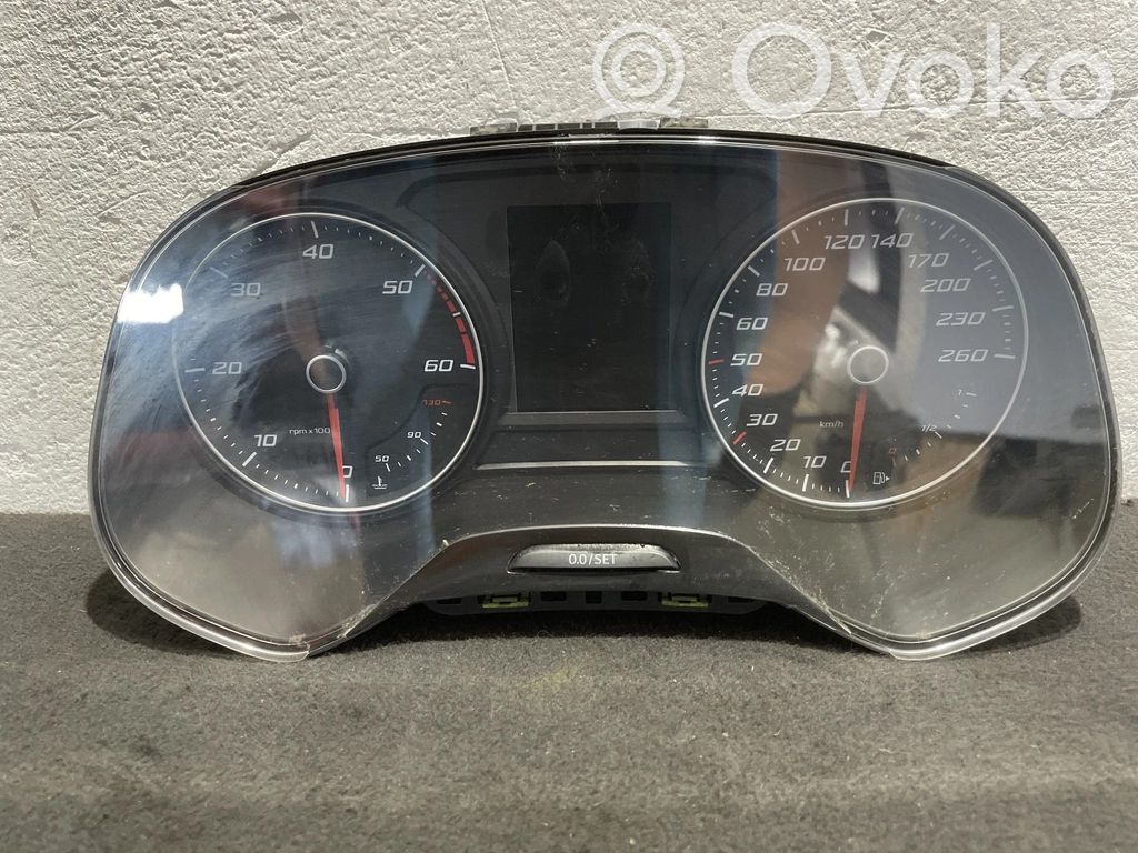 Seat Leon (5F) Speedometer (instrument cluster) 