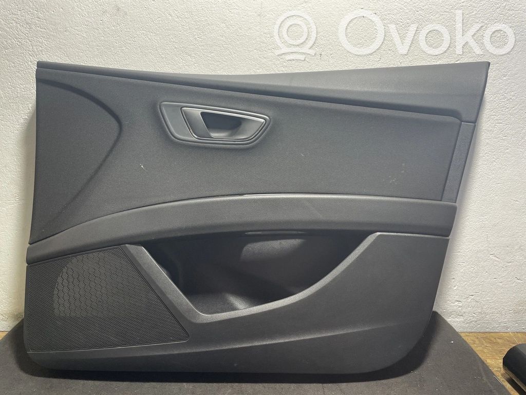 Seat Leon (5F) Etuoven verhoilu 