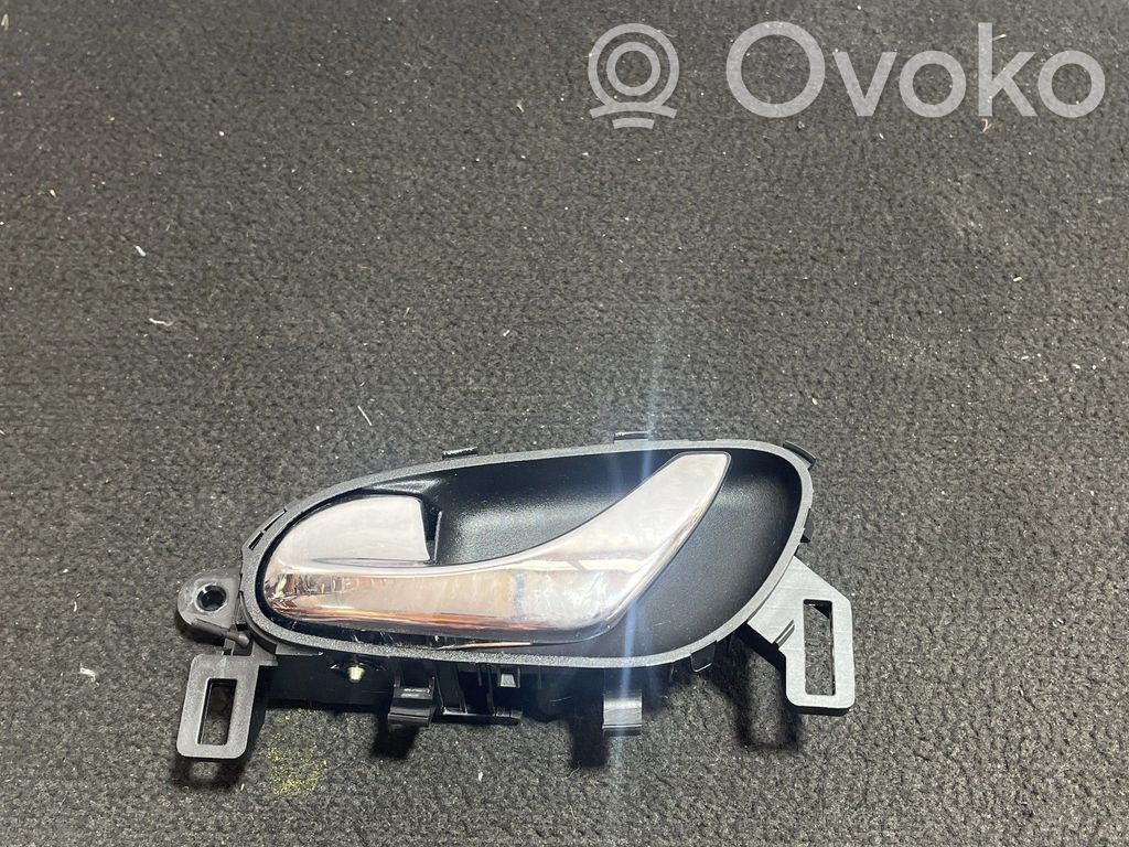 Nissan Qashqai Mâner interior ușă față 