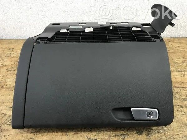 Audi A4 S4 B8 8K Schowek deski rozdzielczej 
