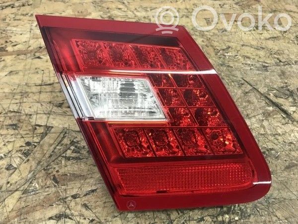 Mercedes-Benz E W212 Lampy tylnej klapy bagażnika 