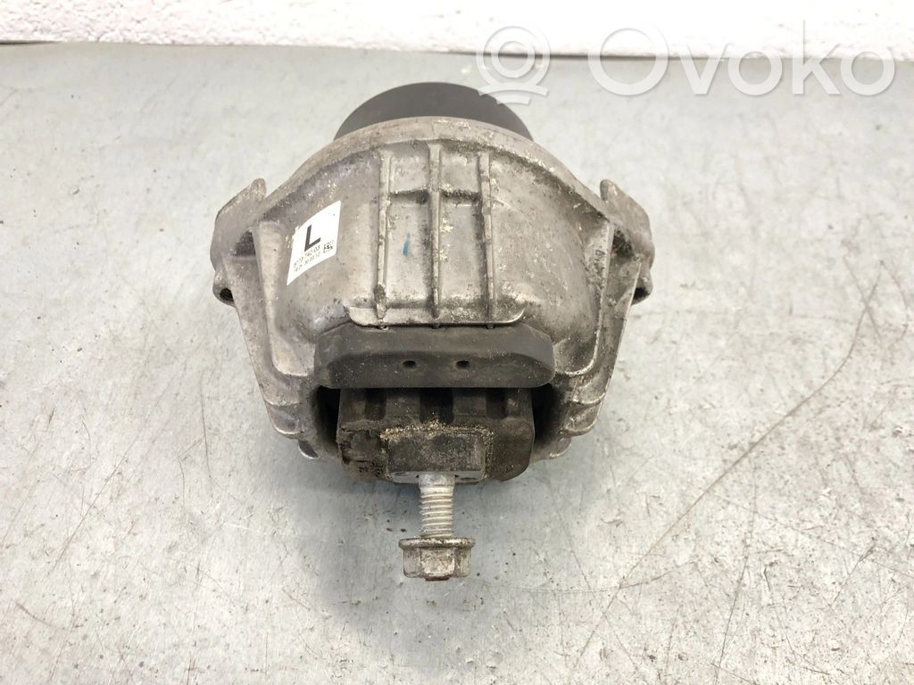 BMW 3 E90 E91 Dzinēja spilvens 
