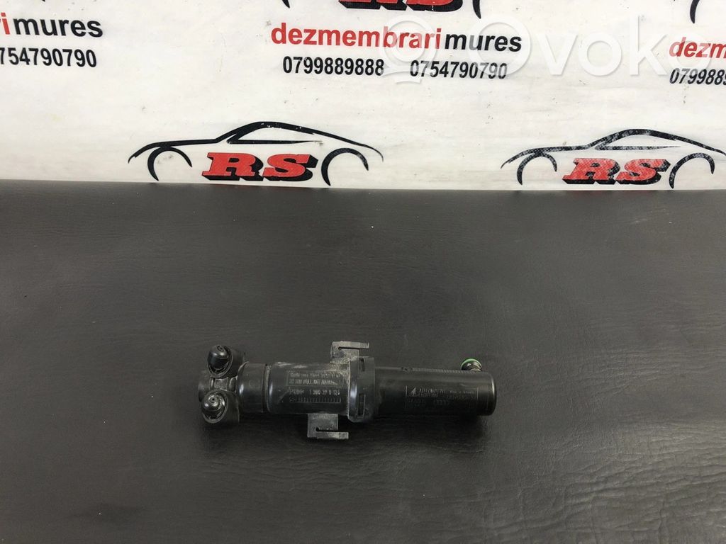 Dysza spryskiwacza lampy przedniej   8P0955102B,228722