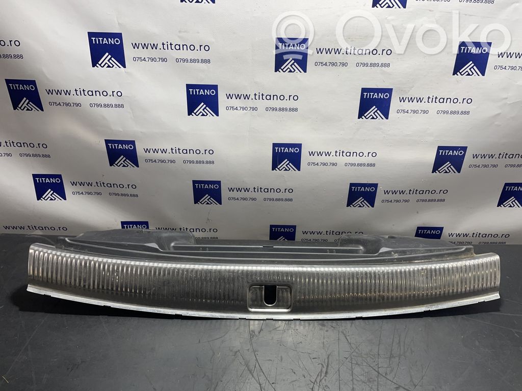 Audi Q5 SQ5 8R Capac plastic hayon 