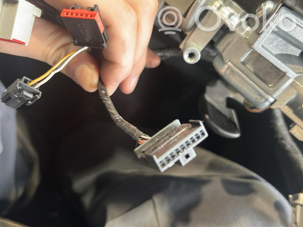 Ford C-MAX I Conjunto de bloqueo 