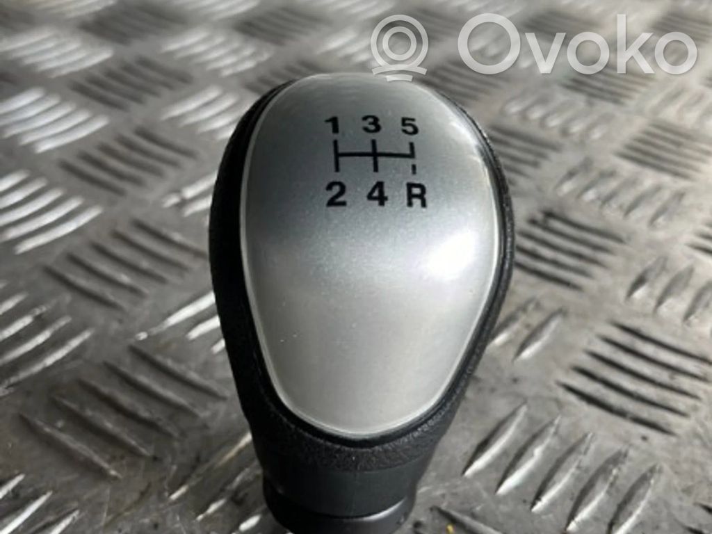 Ford Fiesta Gear lever shifter trim leather/knob 