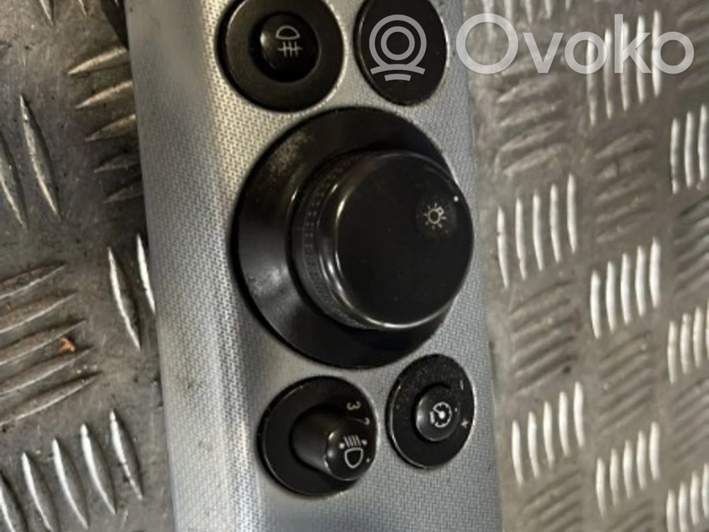 Opel Astra H Light switch 