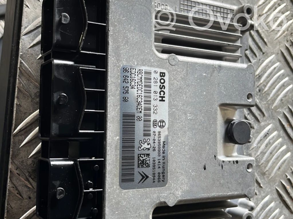 Peugeot 407 Engine control unit/module 