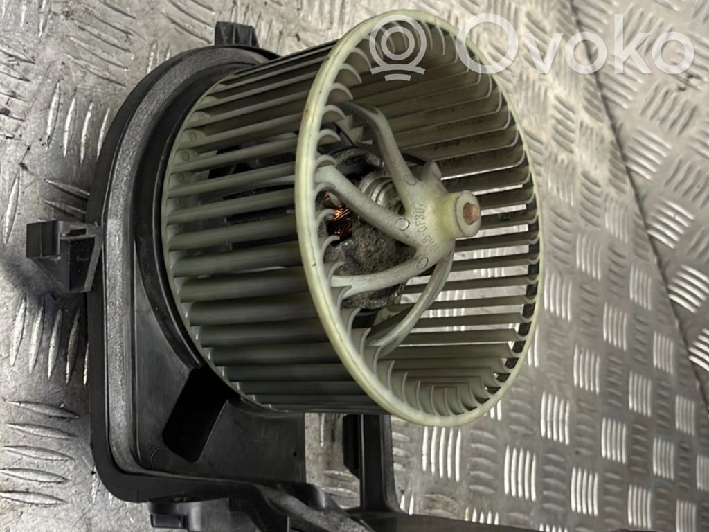 Renault Clio II Mazā radiatora ventilators 